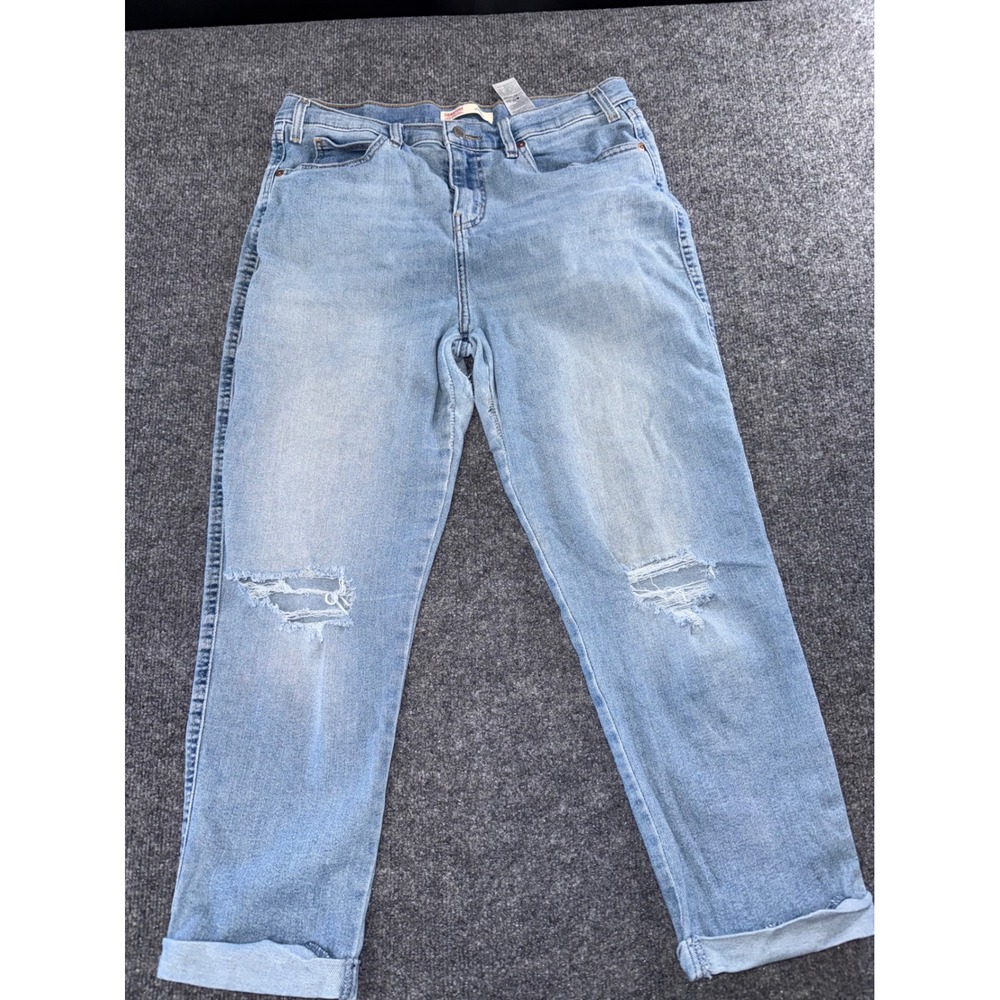 Signature by Levi Strauss Heritage Boyfriend Distressed Light Wash Jeans